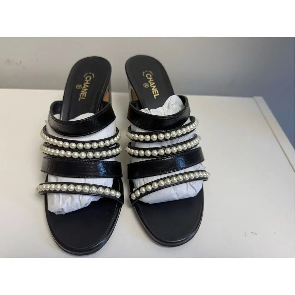 Chanel white pearl strappy block heel sandals 38.5